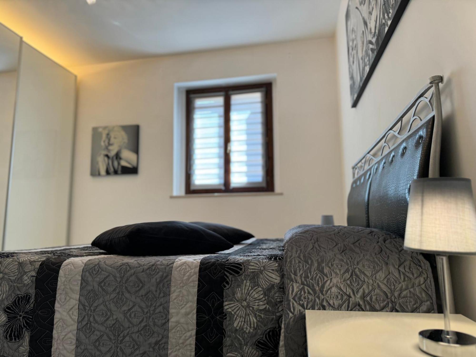 Family Stylish Apartment 诺尔恰 外观 照片
